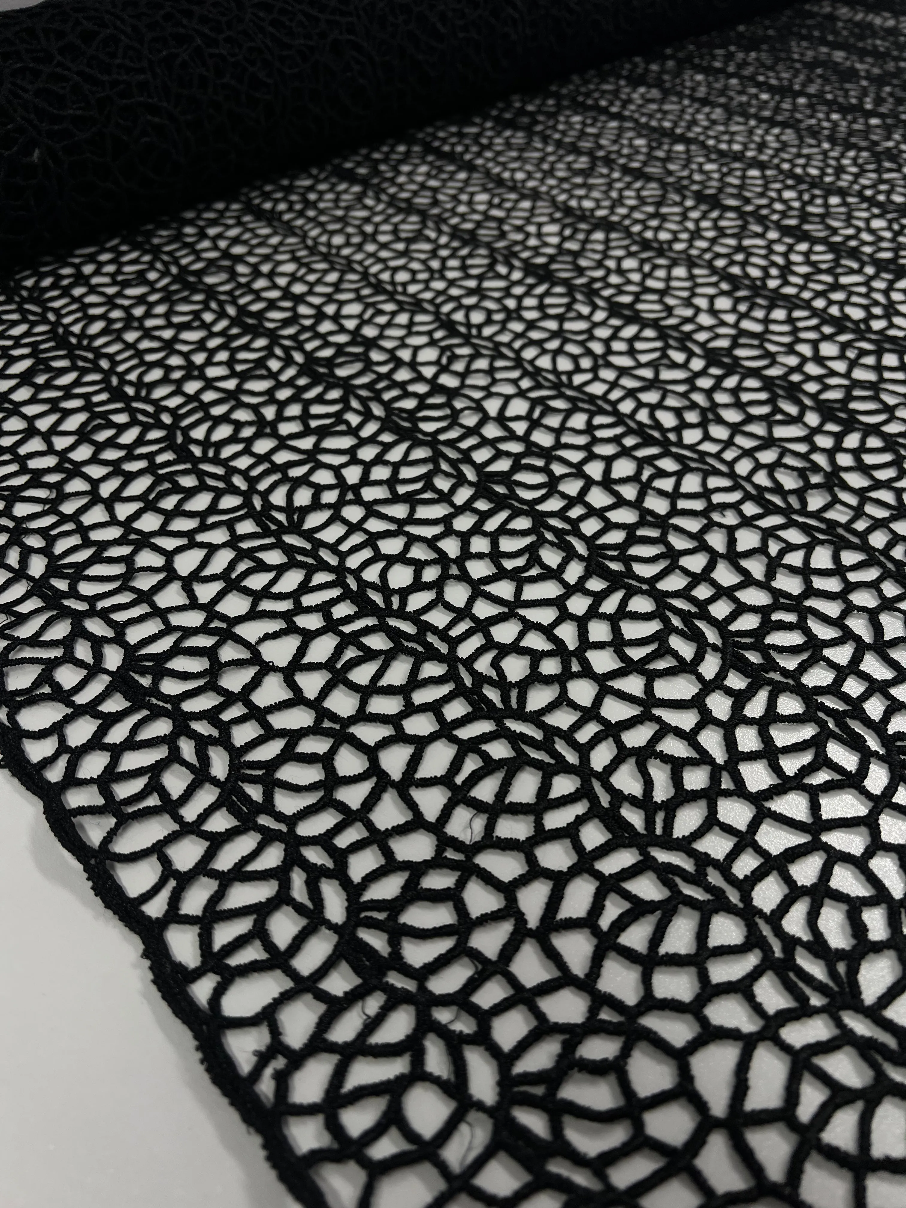 Anglaise Lace - Black - 125cm