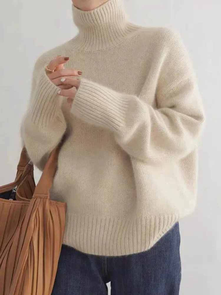 Karley – Comfortable, knitted, soft turtleneck sweater