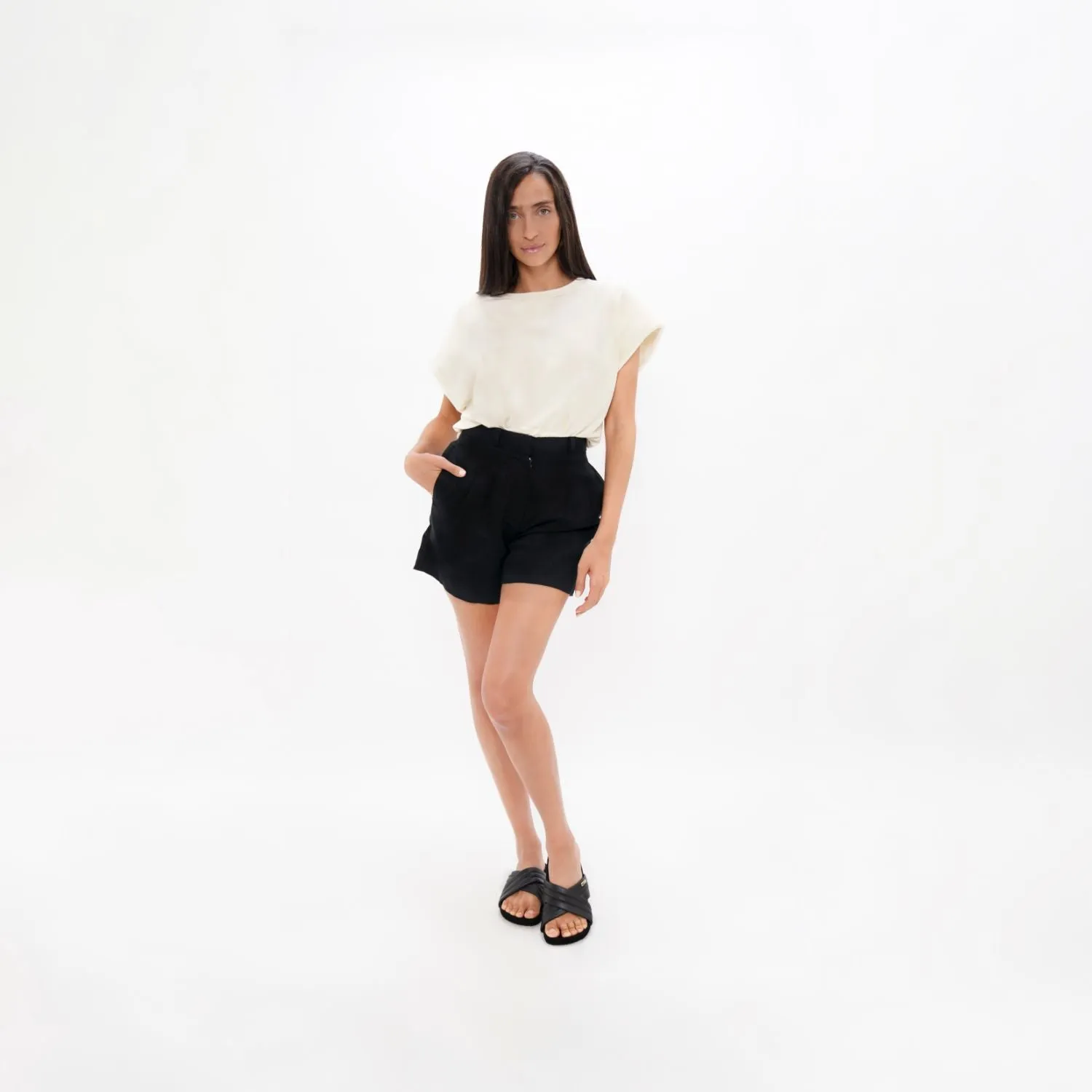 Muscat Bold Shoulder Tee